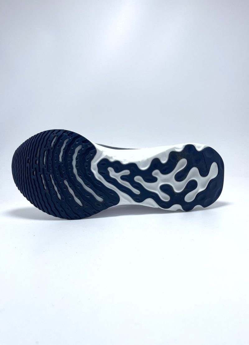 Nike Revolution 6 - Image 3