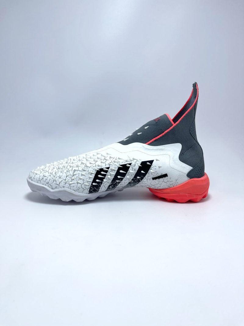 Adidas Predator Freak - Turf - Image 2