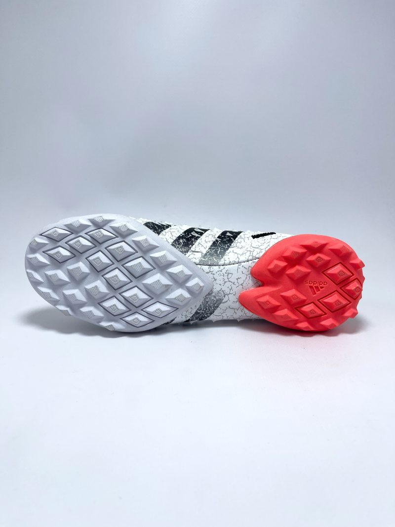 Adidas Predator Freak - Turf - Image 3