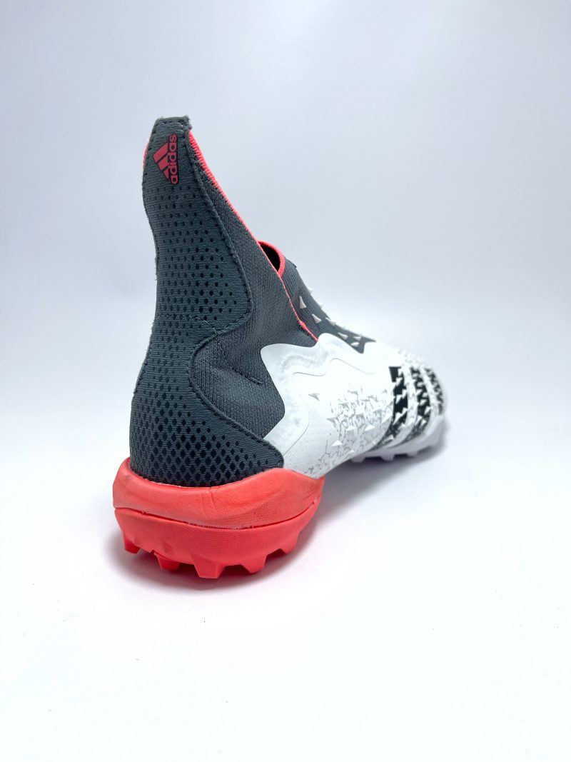 Adidas Predator Freak - Turf - Image 4