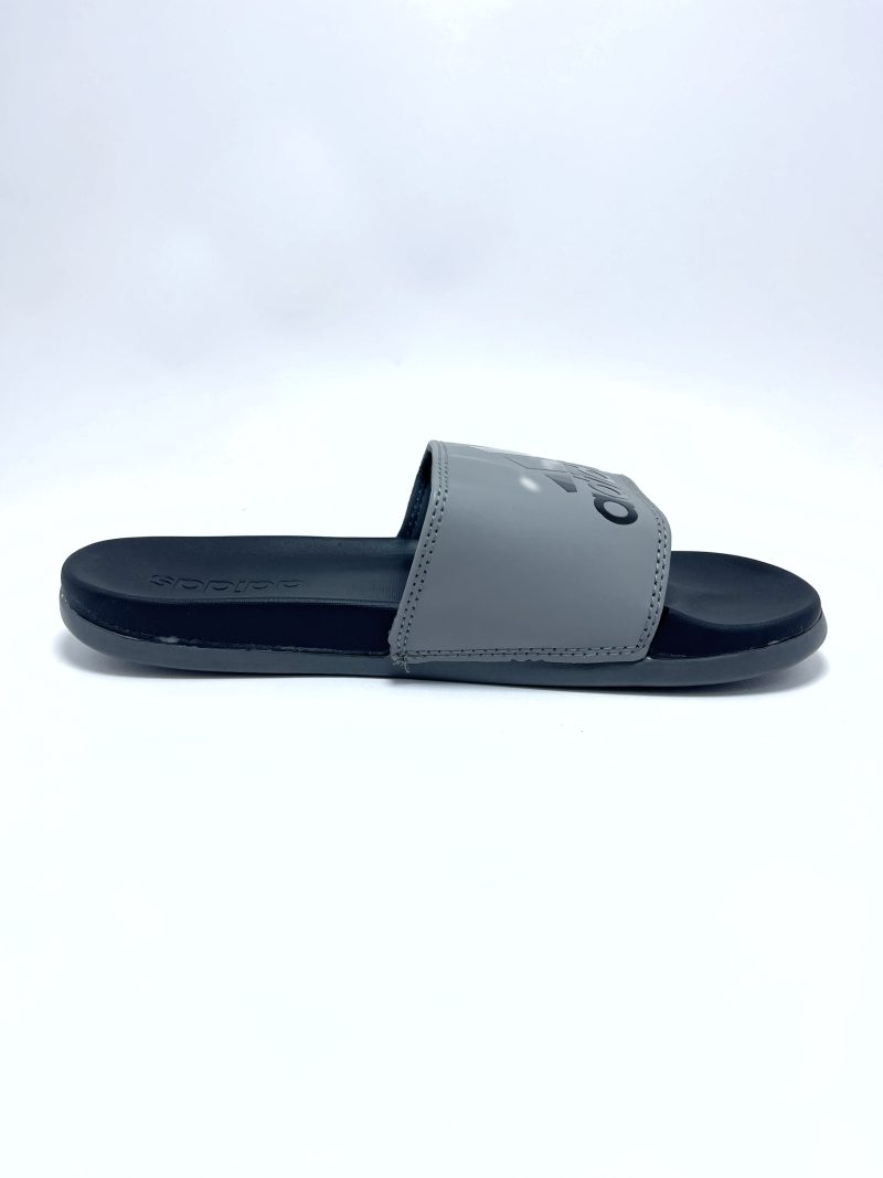 Adidas Slipper - Image 3